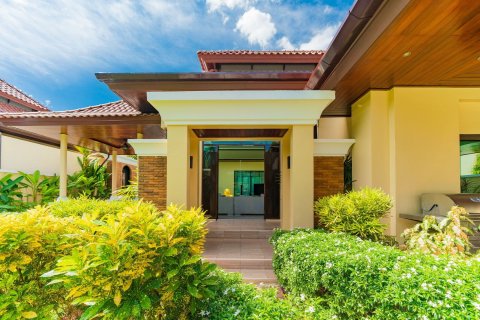 Villa in Phuket, Thailand 4 bedrooms № 173462 - photo 9
