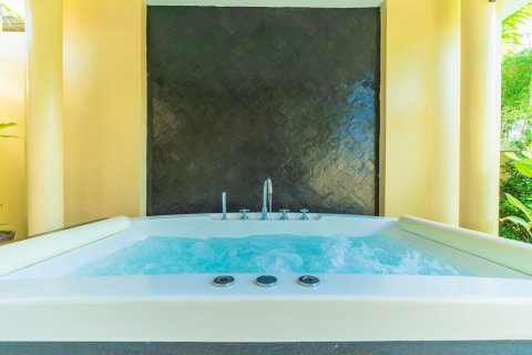 Villa in Phuket, Thailand 4 bedrooms № 173462 - photo 17