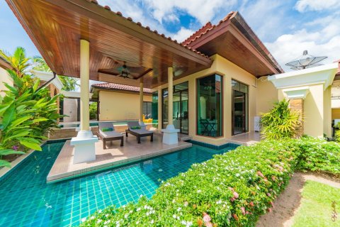 Villa in Phuket, Thailand 4 bedrooms № 173462 - photo 4