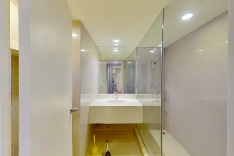 Кондоминиум с 2 спальнями в Ваттхане, Бангкок, Таиланд № 148207 - фото 4