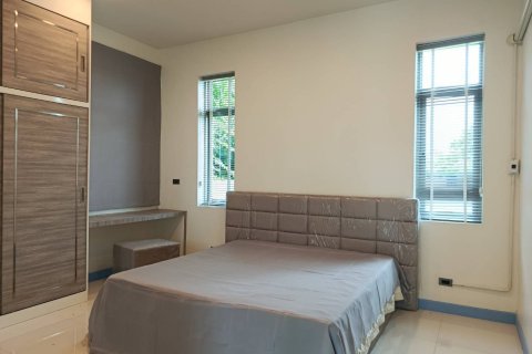 Villa in Saraphi, Thailand 3 bedrooms № 148205 - photo 8