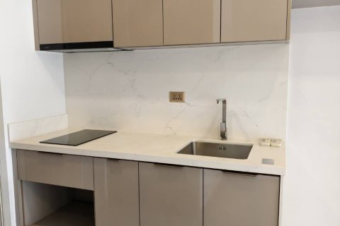 Condo in Huai Khwang, Bangkok, Thailand, 2 bedrooms  № 148210 - photo 7