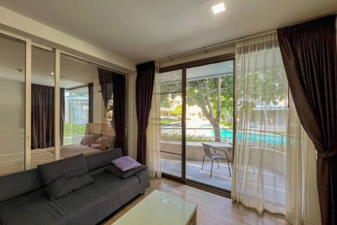 Condo in Cha-am, Thailand, 2 bedrooms  № 162320 - photo 4