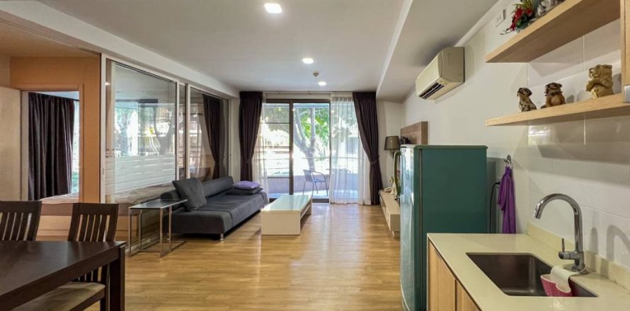 Condo in Cha-am, Thailand, 2 bedrooms  № 162320