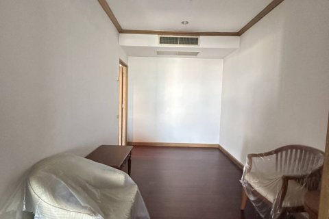 Condo in Khlong San, Bangkok, Thailand, 1 bedroom  № 162322 - photo 3