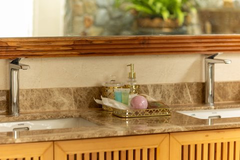 House in Phuket, Thailand 2 bedrooms № 155794 - photo 8