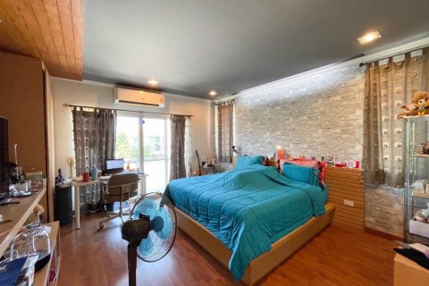 Дом в Банг Кхун Тхиане, Бангкок, Таиланд с 5 спальнями  № 138280 - фото 23