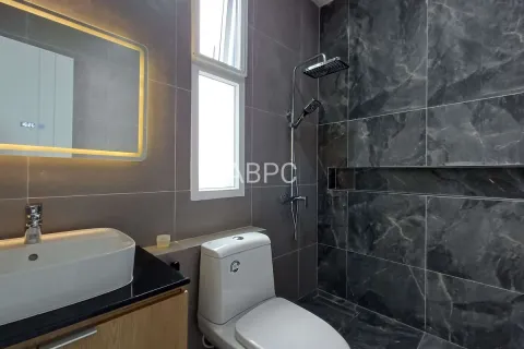 Casa de 5 dormitorios en Pattaya, Tailandia № 211385 - foto 12