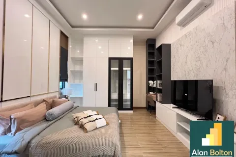 Casa de 4 dormitorios en Pattaya, Tailandia № 211381 - foto 7