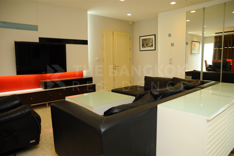 Condo in Bangkok, Thailand, 3 bedrooms № 184789 - photo 5