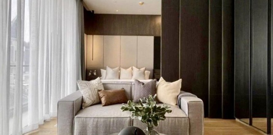 Studio in the Condo in Khlong Toei, Bangkok, Thailand  № 158570