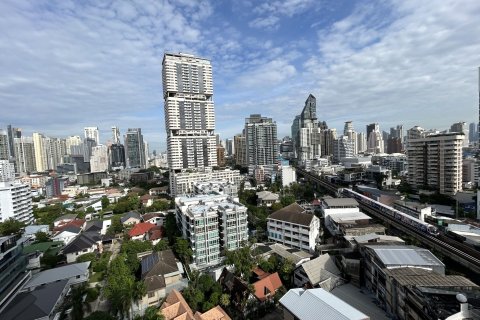 Studio in the Condo in Khlong Toei, Bangkok, Thailand  № 158570 - photo 9