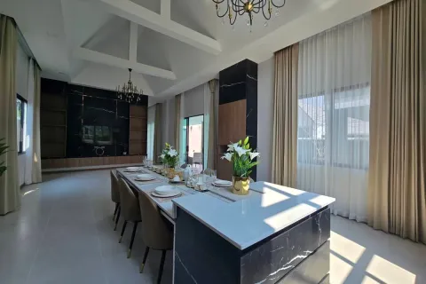 Casa de 3 dormitorios en Pattaya, Tailandia № 212020 - foto 18