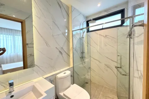 Casa de 4 dormitorios en Pattaya, Tailandia № 212016 - foto 19