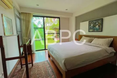 Casa de 3 dormitorios en Pattaya, Tailandia № 212022 - foto 11