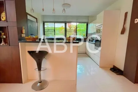 Casa de 3 dormitorios en Pattaya, Tailandia № 212022 - foto 15