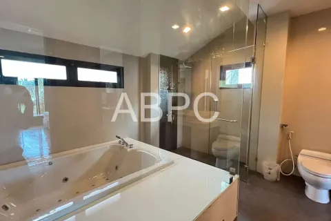 Casa de 3 dormitorios en Pattaya, Tailandia № 212021 - foto 8