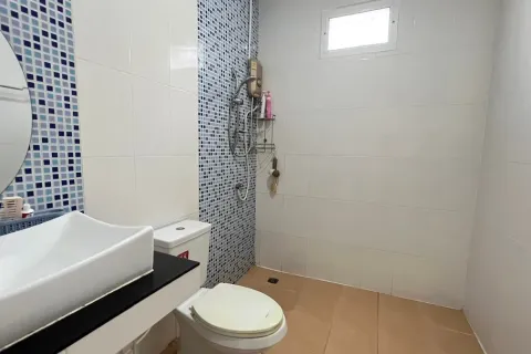 Casa de 3 dormitorios en Pattaya, Tailandia № 212017 - foto 14