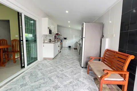 Casa de 3 dormitorios en Pattaya, Tailandia № 212017 - foto 19