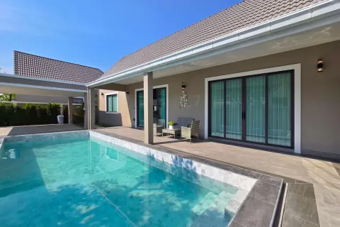 Casa de 3 dormitorios en Pattaya, Tailandia № 212018 - foto 16