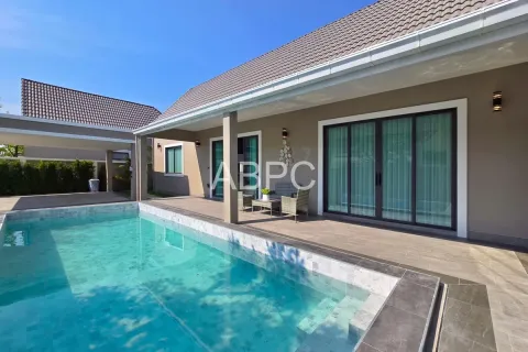 Casa de 3 dormitorios en Pattaya, Tailandia № 212018 - foto 5