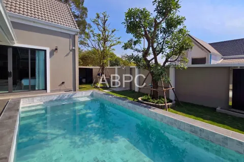 Casa de 3 dormitorios en Pattaya, Tailandia № 212018 - foto 11