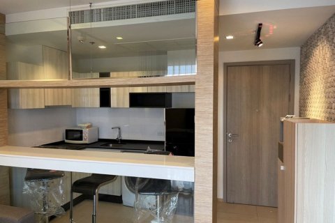 Studio in the Condo in Watthana, Bangkok, Thailand № 164526