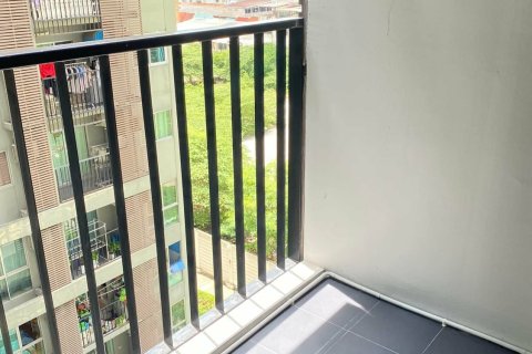 Кондоминиум с 2 спальнями в Дин Даенге, Бангкок, Таиланд № 164522 - фото 10