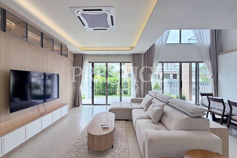Haus in Pattaya, Thailand 4 Schlafzimmer № 220679 - Foto 4