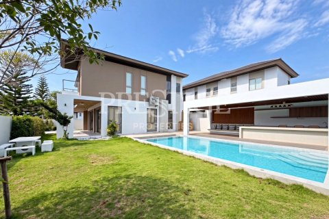 Maison à Pattaya, Thaïlande 4 chambres № 220679