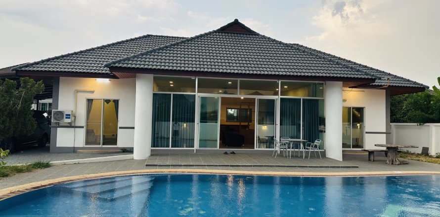 House in Hang Dong, Thailand 2 bedrooms № 168909