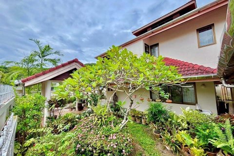 House in Phuket, Thailand 4 bedrooms № 168914 - photo 12