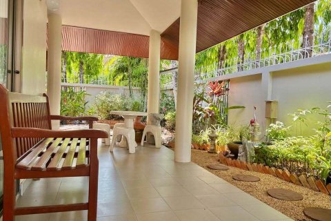 House in Phuket, Thailand 4 bedrooms № 168914 - photo 6