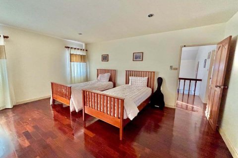 House in Phuket, Thailand 4 bedrooms № 168914 - photo 22