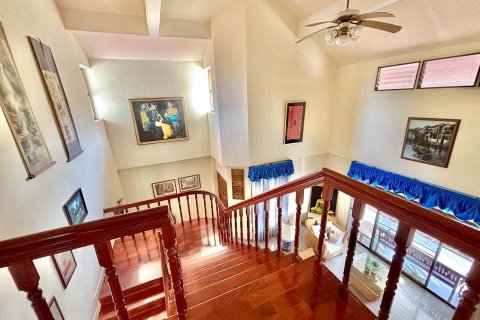 House in Phuket, Thailand 4 bedrooms № 168914 - photo 11