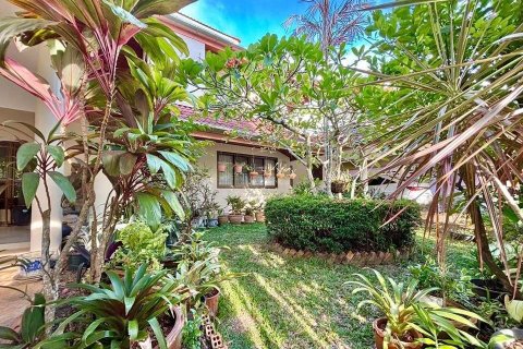 House in Phuket, Thailand 4 bedrooms № 168914 - photo 3