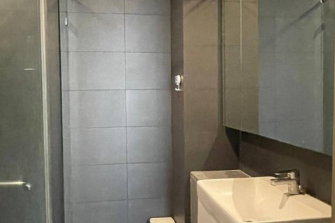 Condo in Bangkok, Thailand, 2 bedrooms  № 134700 - photo 6