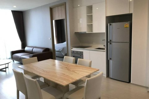 Condo in Bangkok, Thailand, 2 bedrooms  № 134700 - photo 1