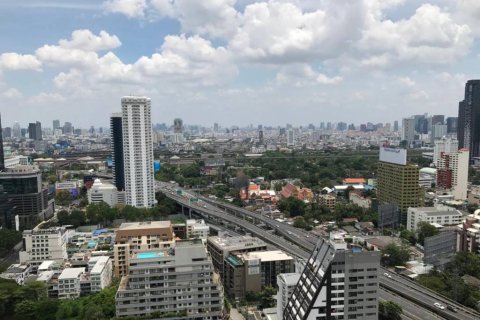 Condo in Bangkok, Thailand, 2 bedrooms  № 134700 - photo 10