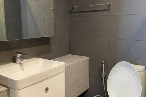 Condo in Bangkok, Thailand, 2 bedrooms  № 134700 - photo 5