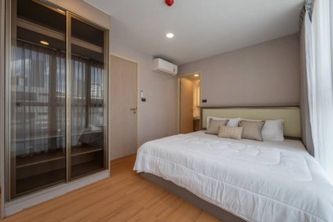 Кондоминиум с 2 спальнями в Бангкоке, Таиланд № 134701 - фото 10