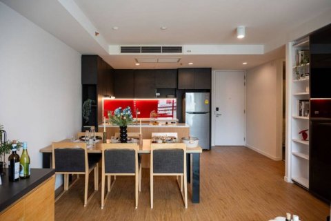 Condo in Bangkok, Thailand, 3 bedrooms № 134699 - photo 4