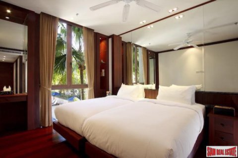 Apartment in Ko Kaeo, Thailand 3 bedrooms № 194010 - photo 5