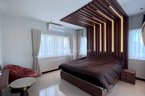 House in Bang Lamung, Thailand 5 bedrooms № 178977 - photo 12