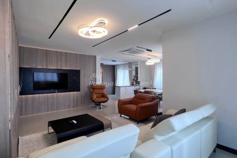 House in Bang Lamung, Thailand 5 bedrooms № 178977 - photo 5