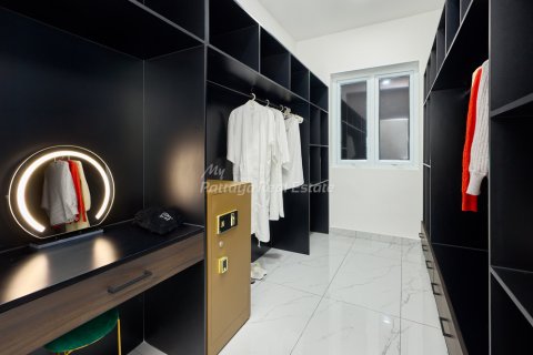 House in Pattaya, Thailand 3 bedrooms № 178979 - photo 15