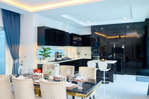 House in Pattaya, Thailand 3 bedrooms № 178979 - photo 2