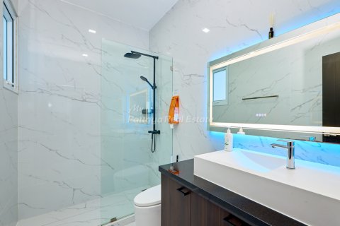 House in Pattaya, Thailand 3 bedrooms № 178979 - photo 18