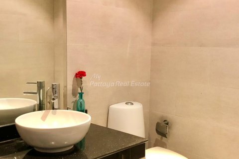 Condo in Pattaya, Thailand, 2 bedrooms № 178982 - photo 23