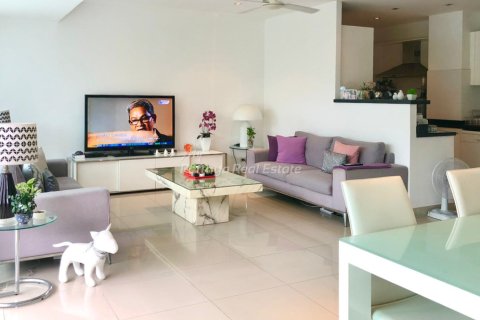 Condo in Pattaya, Thailand, 2 bedrooms № 178982 - photo 5